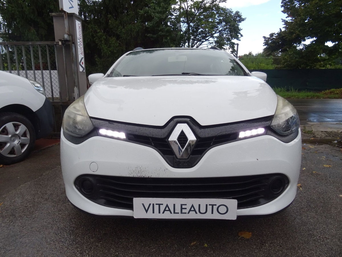 Renault Clio Sporter 1.2 75CV Wave (2)