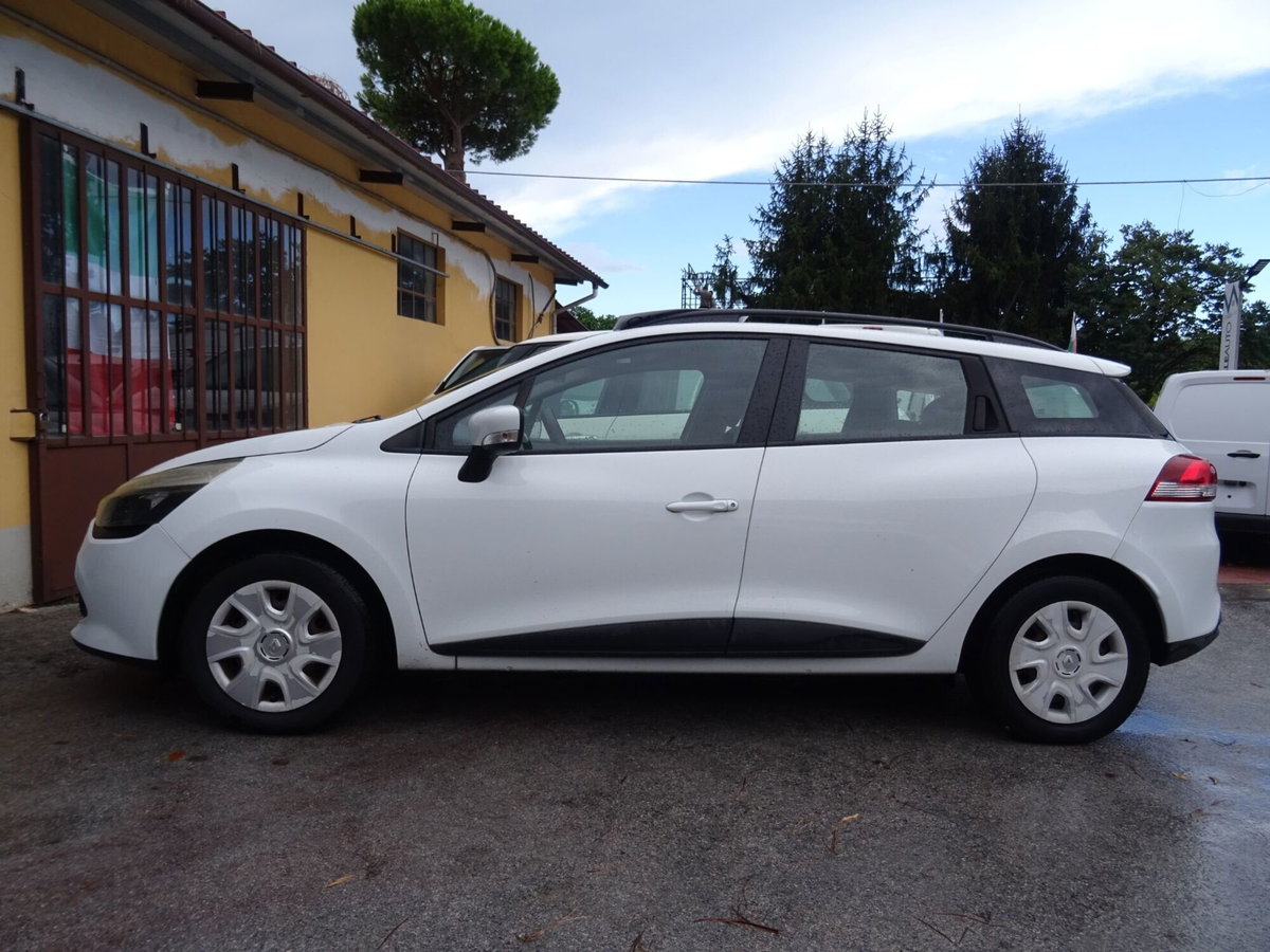 Renault Clio Sporter 1.2 75CV Wave (7)