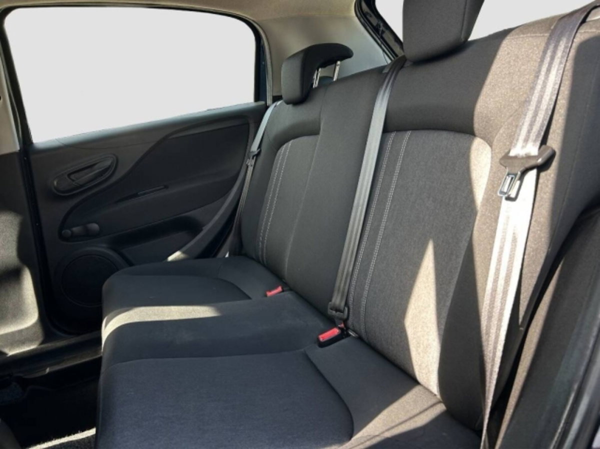 Fiat Punto 1.2 8V 5 porte Street (13)