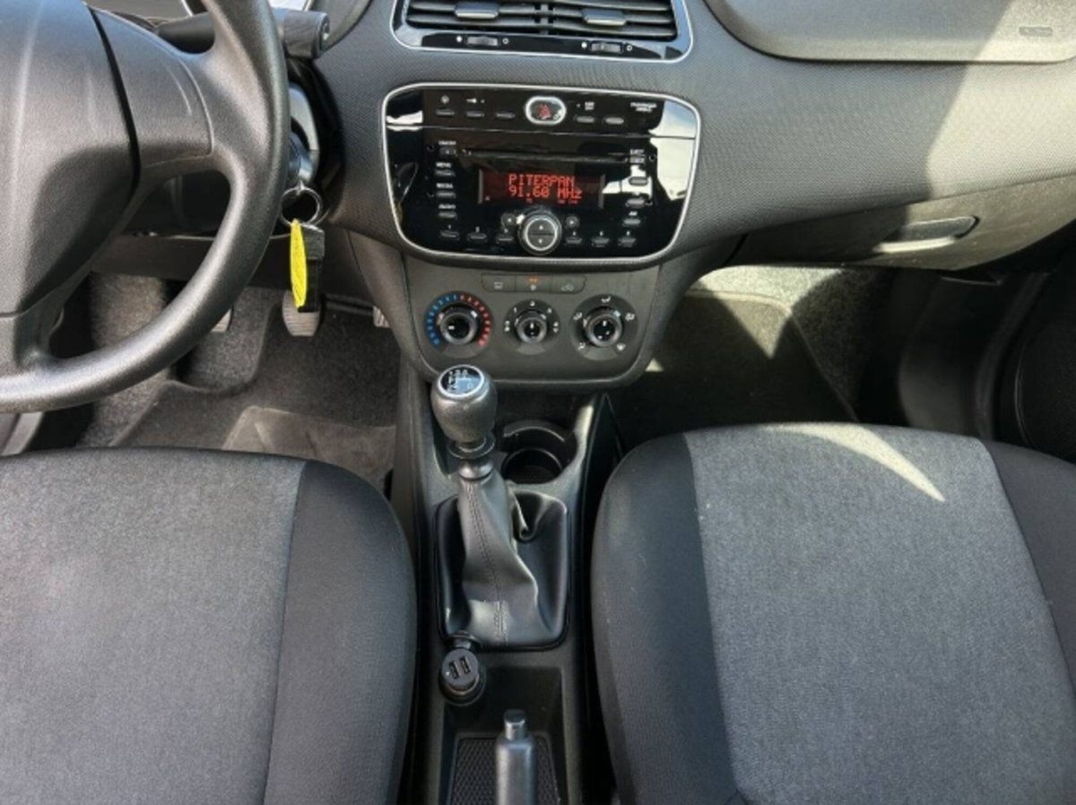 Fiat Punto 1.2 8V 5 porte Street (15)