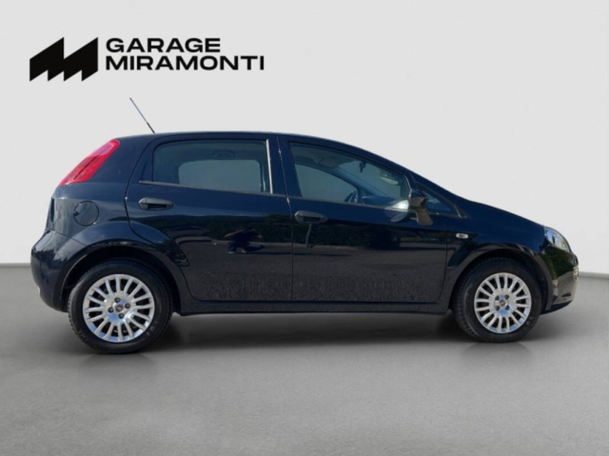 Fiat Punto 1.2 8V 5 porte Street (7)
