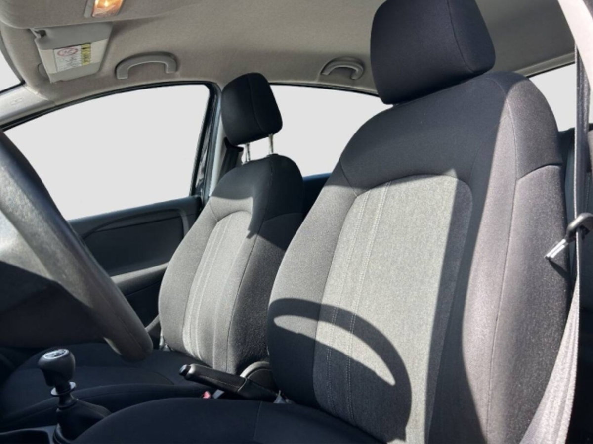 Fiat Punto 1.2 8V 5 porte Street (9)