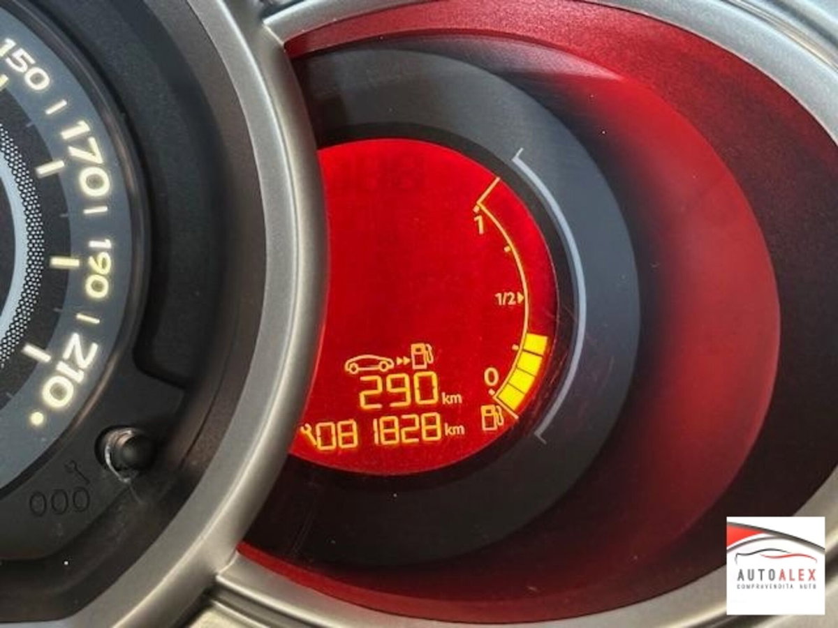 Citroen C3 1.4 HDi 70 Ideal (12)
