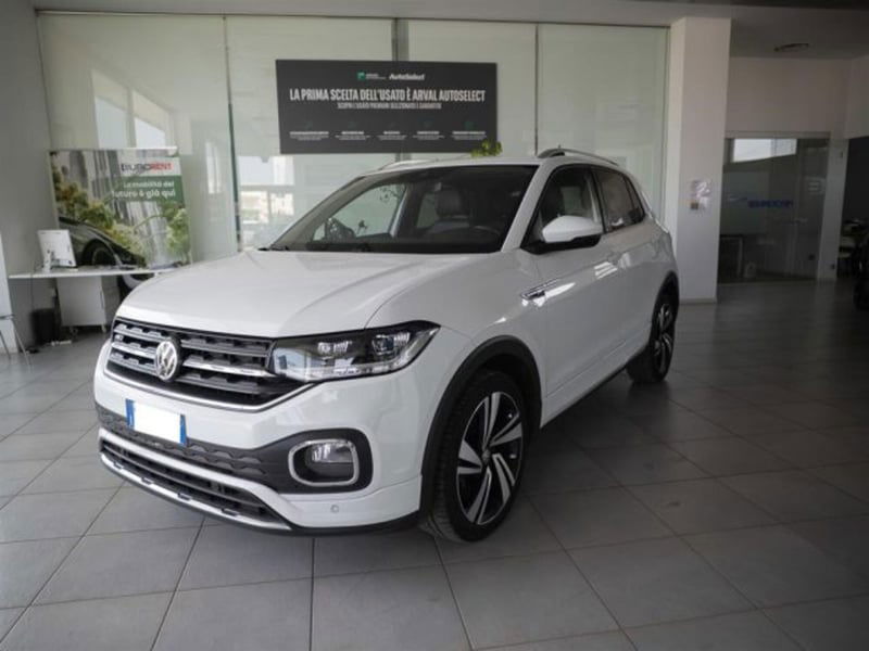 Volkswagen T-Cross 1.0 tsi R-Line 115cv