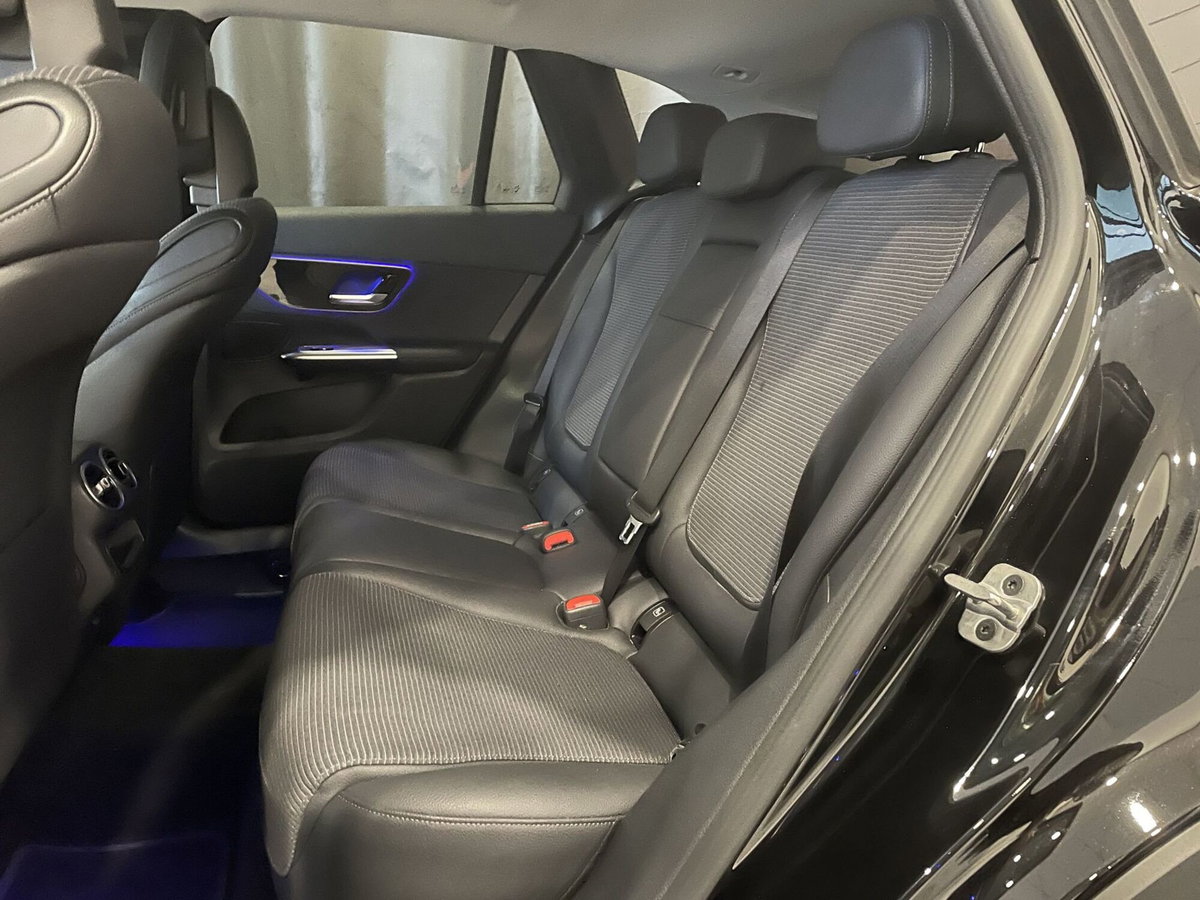 Mercedes-Benz GLC 220 d 4Matic Mild Hybrid AMG Advanced Plus (10)