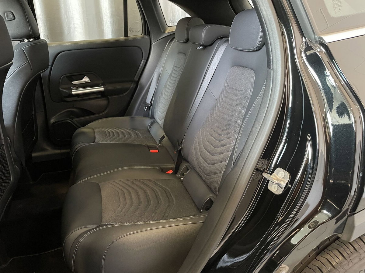 Mercedes-Benz GLA SUV 180 Progressive Advanced Plus auto (10)