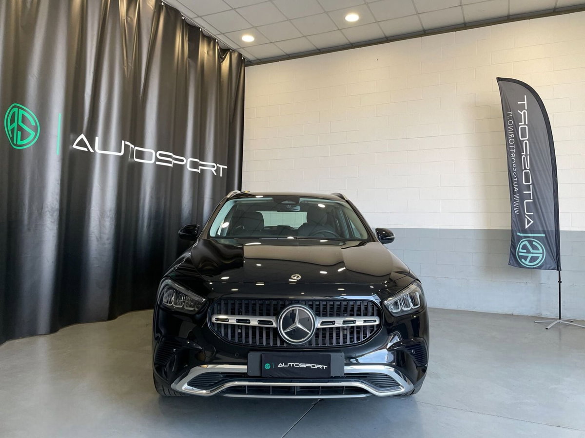 Mercedes-Benz GLA SUV 180 Progressive Advanced Plus auto (2)