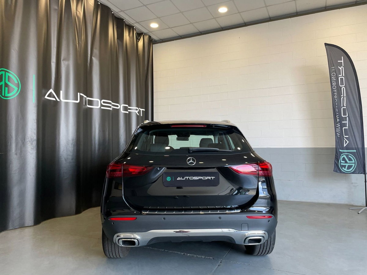 Mercedes-Benz GLA SUV 180 Progressive Advanced Plus auto (5)