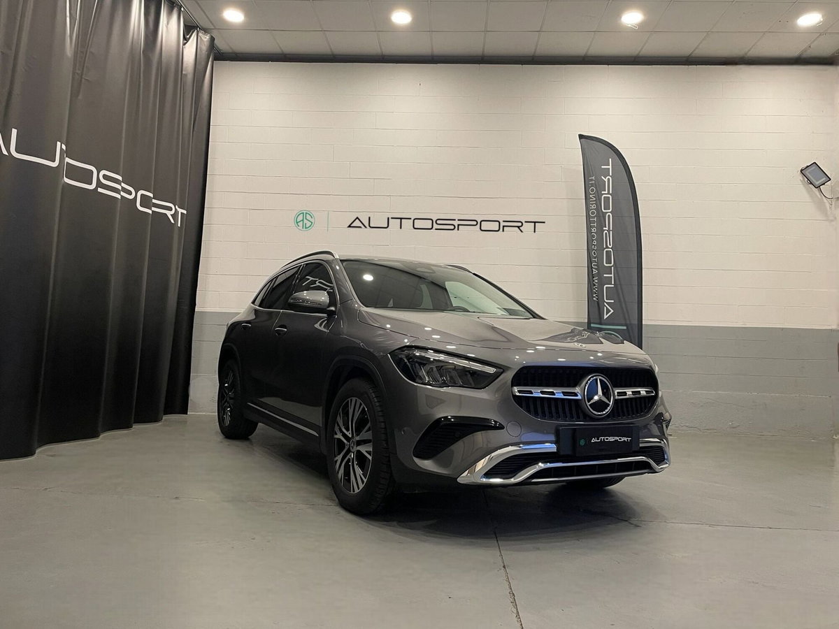 Mercedes-Benz GLA SUV 180 d Progressive Advanced auto