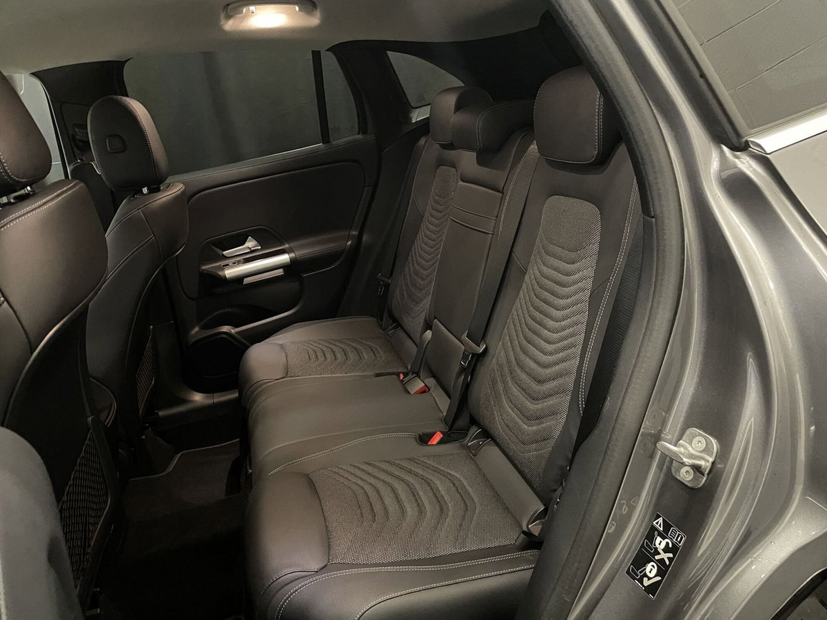 Mercedes-Benz GLA SUV 180 d Progressive Advanced auto (10)