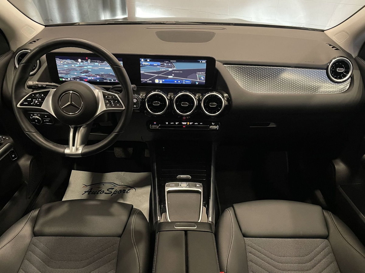 Mercedes-Benz GLA SUV 180 d Progressive Advanced auto (14)