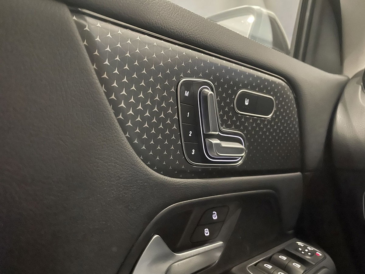 Mercedes-Benz GLA SUV 180 d Progressive Advanced auto (16)
