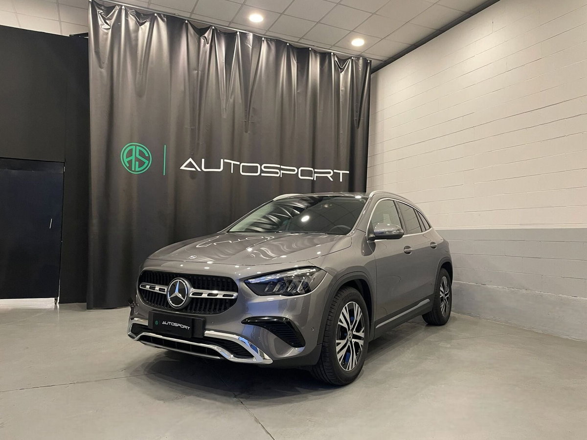 Mercedes-Benz GLA SUV 180 d Progressive Advanced auto (3)