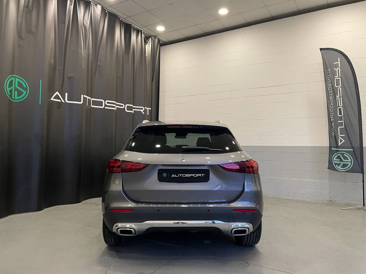 Mercedes-Benz GLA SUV 180 d Progressive Advanced auto (5)