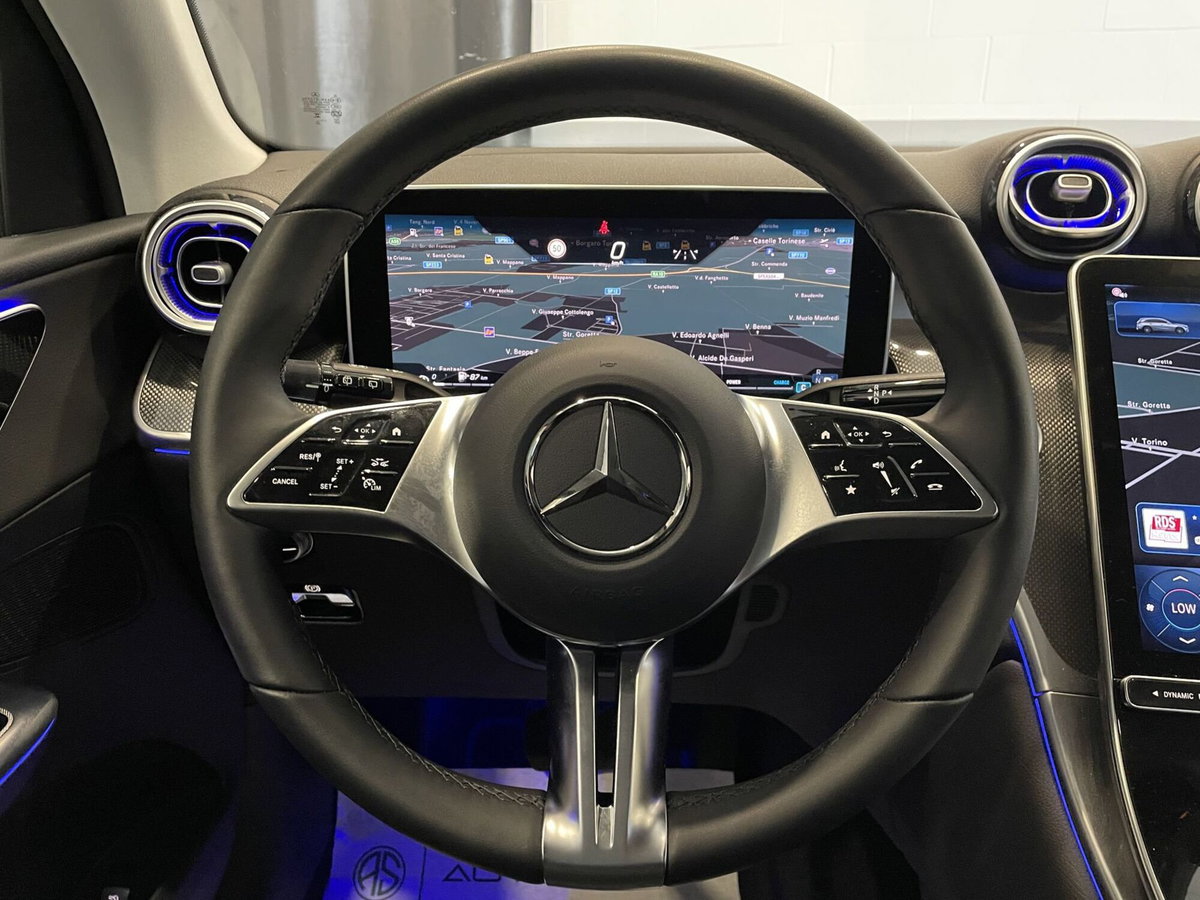 Mercedes-Benz GLC 220 d 4Matic Mild Hybrid AMG Advanced Plus (11)