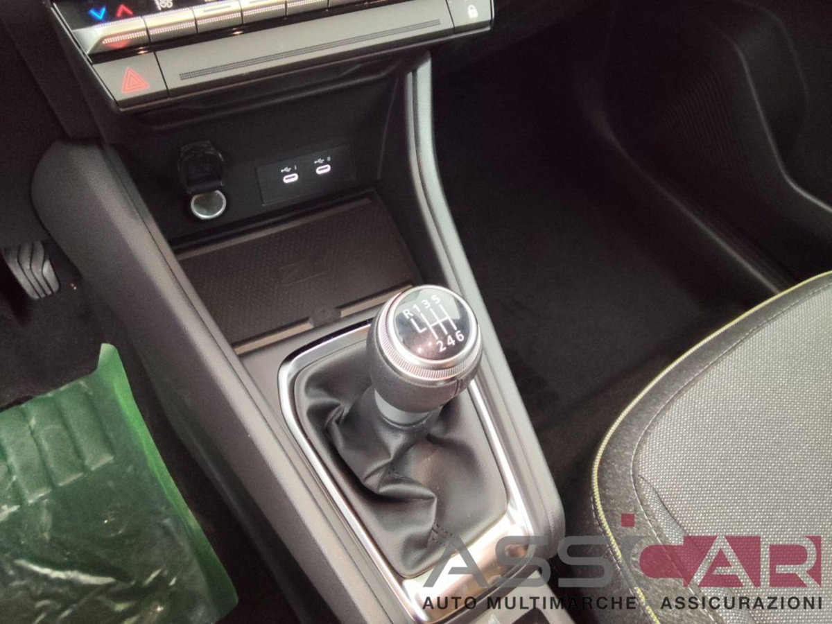 Renault Captur 1.0 eco-g Techno 100cv (10)