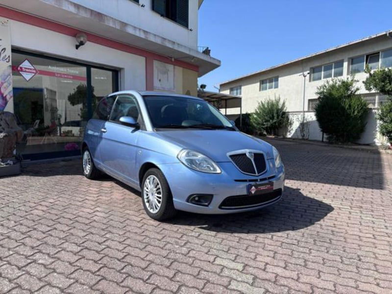 Lancia Ypsilon 1.2 Versus