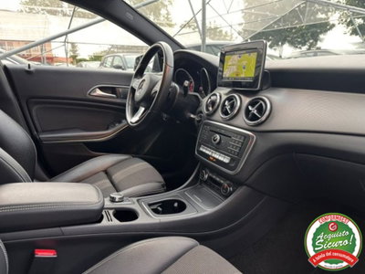 Mercedes-Benz CLA Shooting Brake 200 Premium (16)