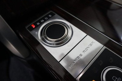Land Rover Range Rover 4.4 SDV8 Vogue (13)