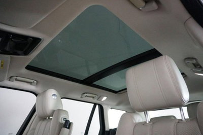 Land Rover Range Rover 4.4 SDV8 Vogue (16)