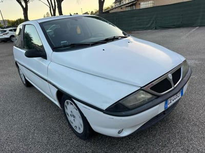 Lancia Y 16V cat LX usata