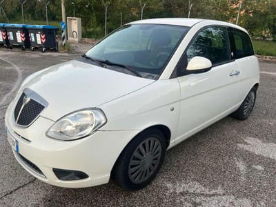 Lancia Ypsilon 1.4 Argento Ecochic GPL usata
