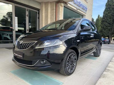 Lancia Ypsilon 1.0 FireFly 5 porte S&S Hybrid Gold Plus usata