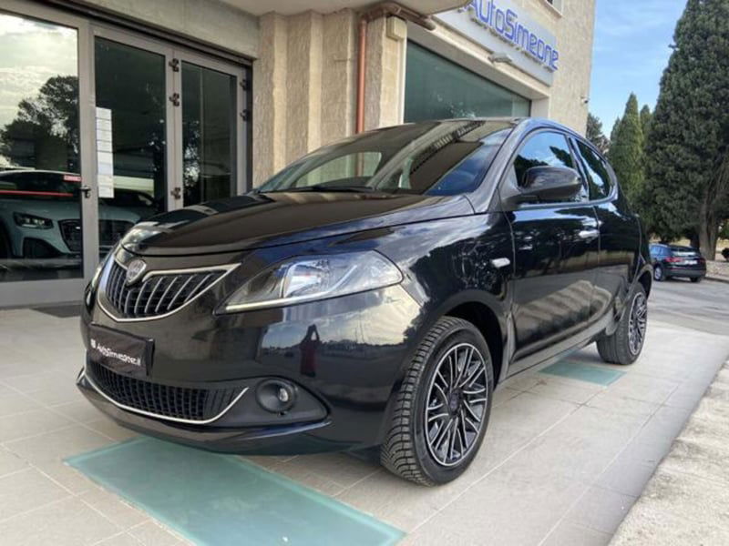 Lancia Ypsilon 1.0 FireFly 5 porte S&S Hybrid Gold Plus