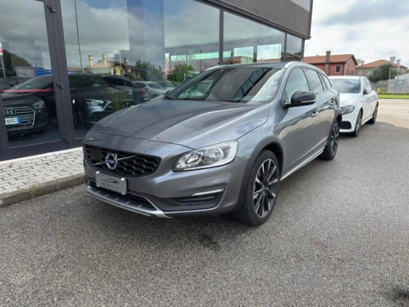 Volvo V60 Cross Country D3 Geartronic Momentum