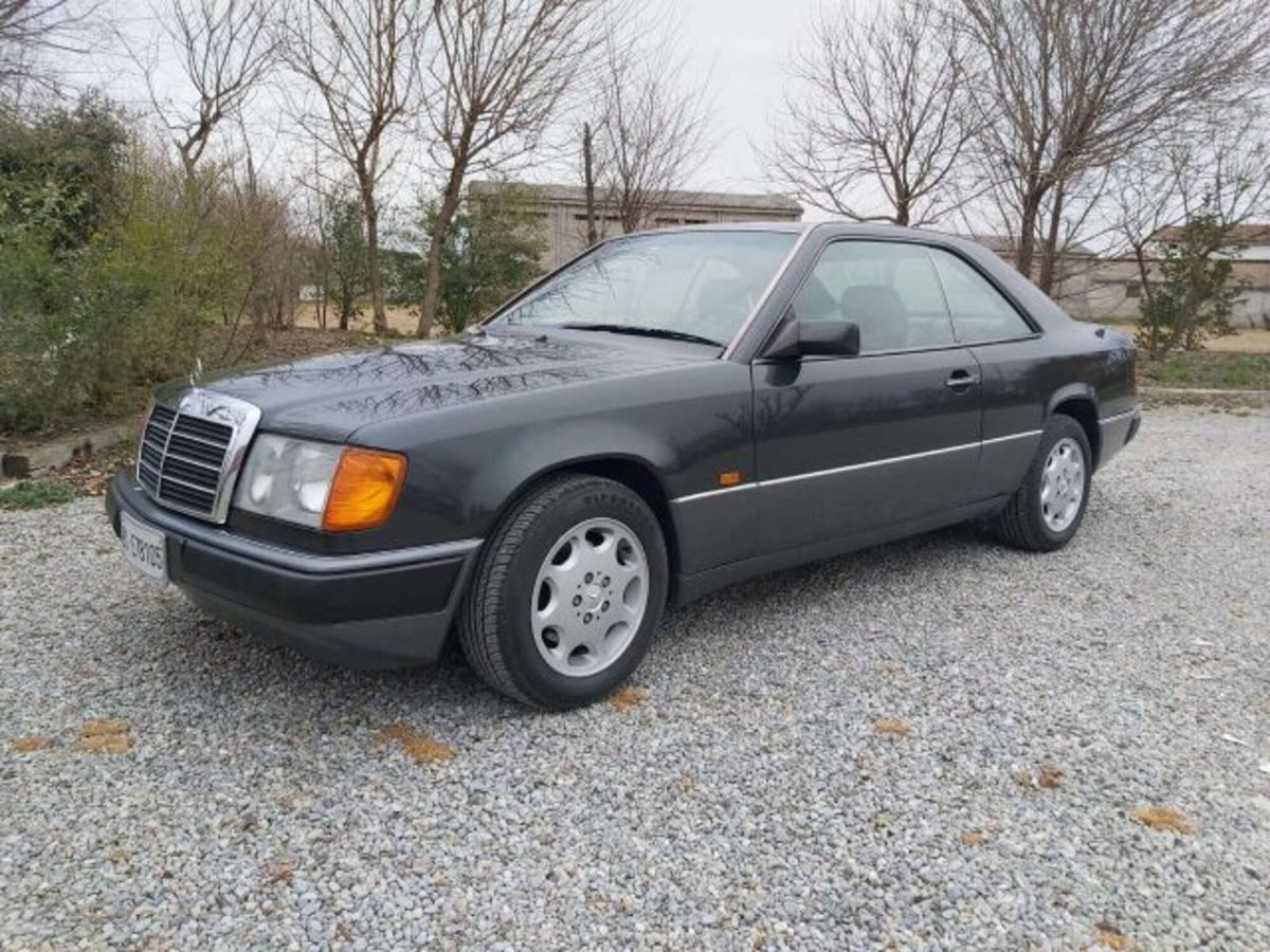 Mercedes-Benz 200 Coupé 200 CE Coupé