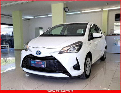Toyota Yaris 1.5 Hybrid 5 porte Cool (3)