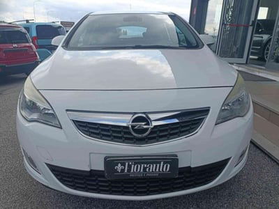 Opel Astra 1.4 100CV 5 porte Cosmo usata