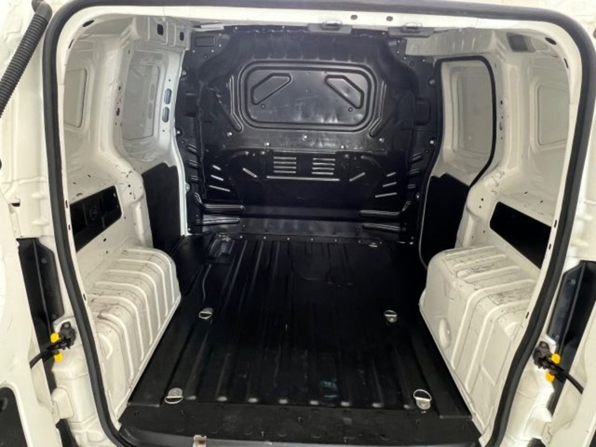 Fiat Fiorino QUBO 1.3 MJT 95CV SX (N1) (9)