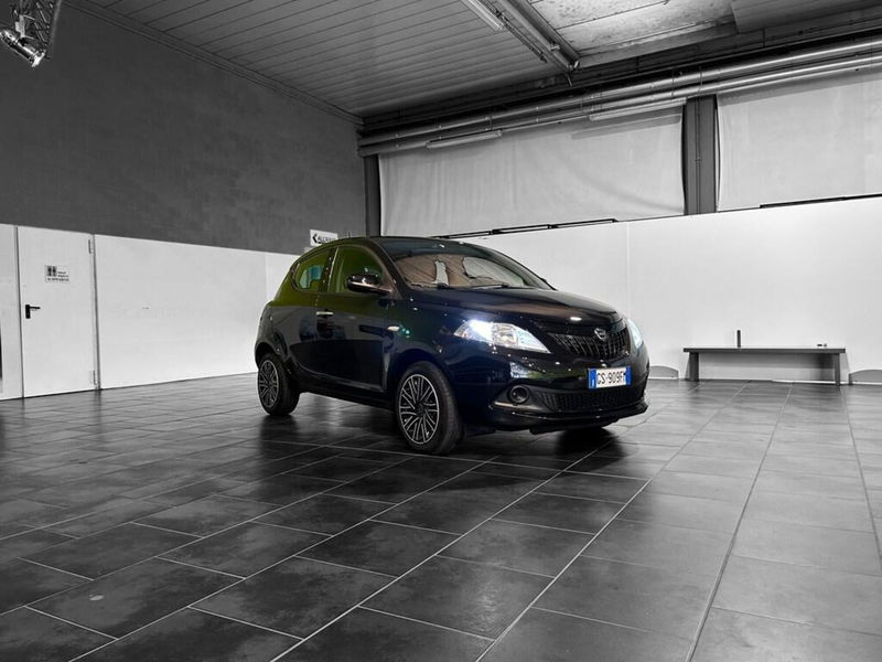 Lancia Ypsilon 1.0 FireFly 5 porte S&S Hybrid Gold Plus