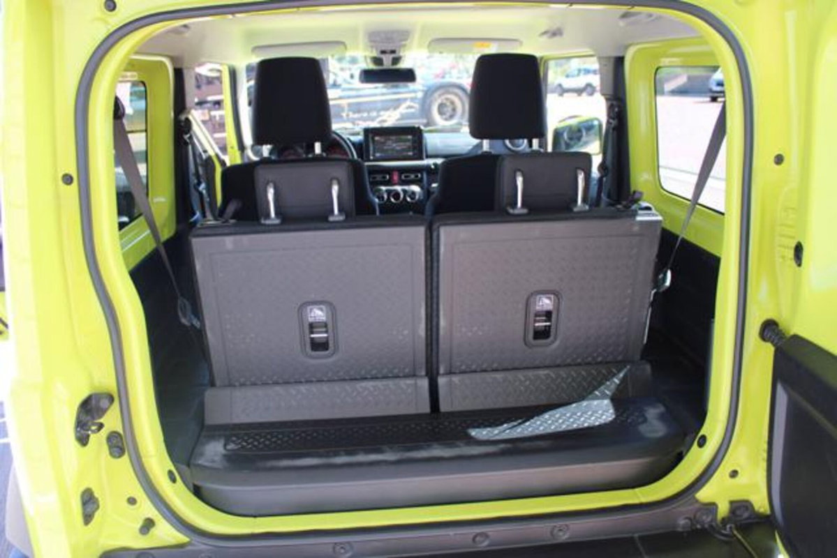 Suzuki Jimny 1.5 5MT Top (12)