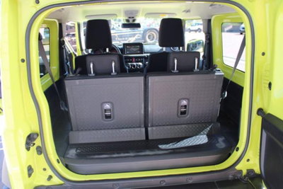 Suzuki Jimny 1.5 5MT Top (12)