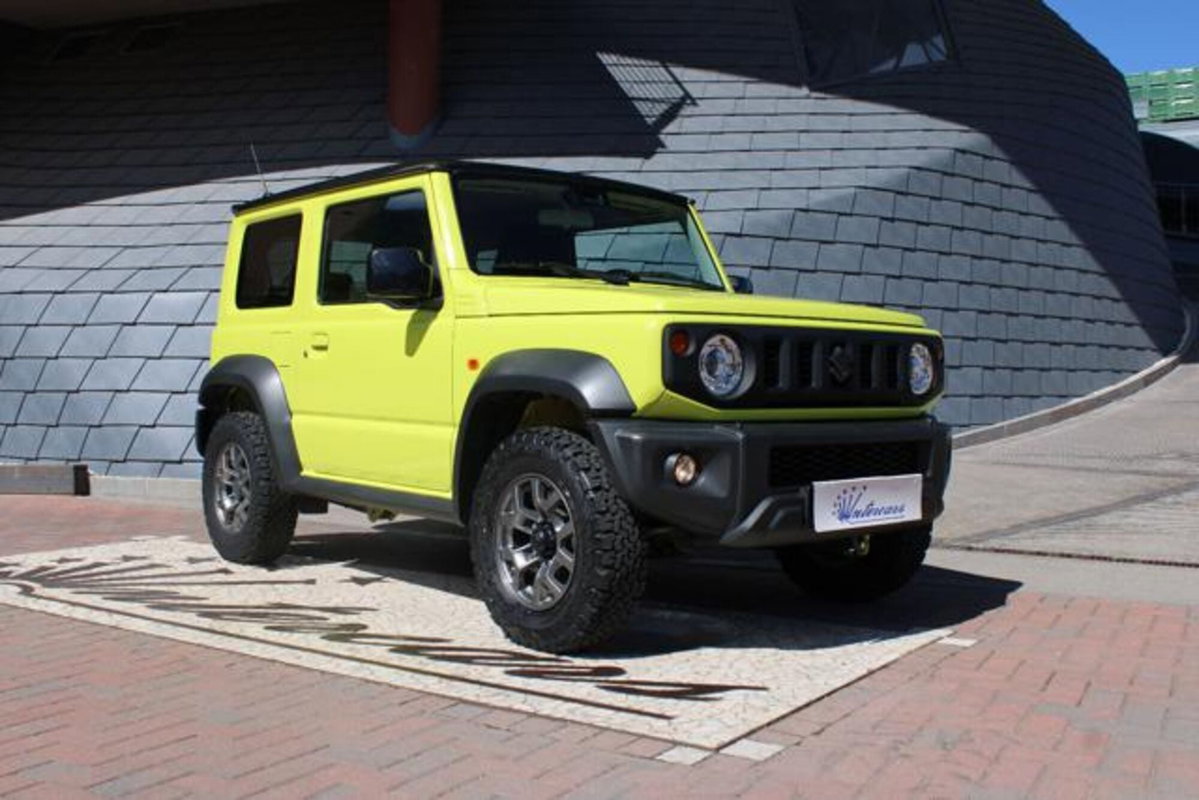 Suzuki Jimny 1.5 5MT Top (2)