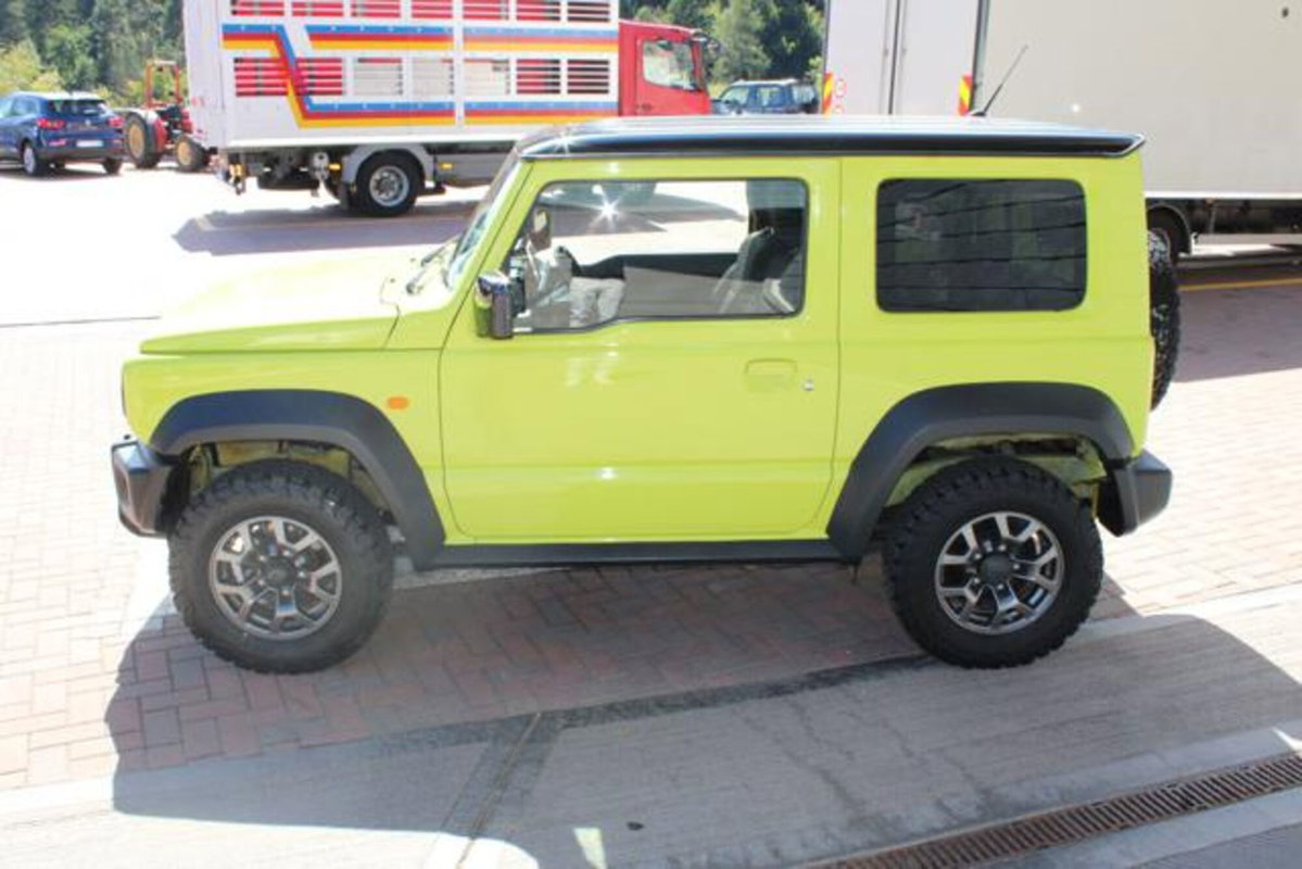 Suzuki Jimny 1.5 5MT Top (8)