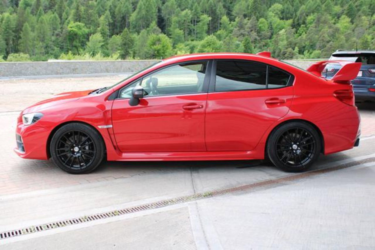 Subaru WRX STI 2.5 (7)