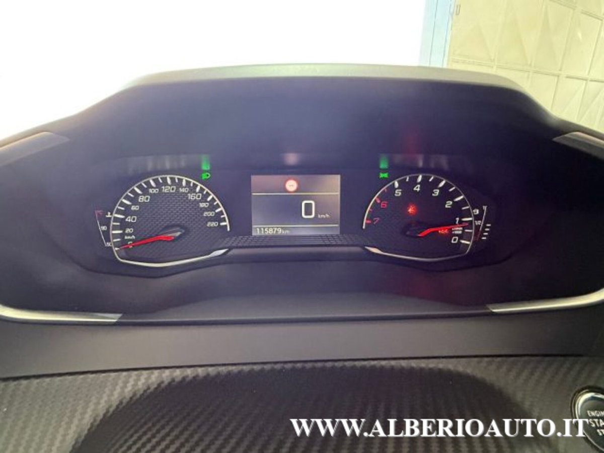 Peugeot 2008 BlueHDi 110 S&S Allure (14)