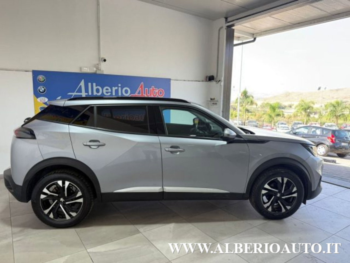 Peugeot 2008 BlueHDi 110 S&S Allure (2)