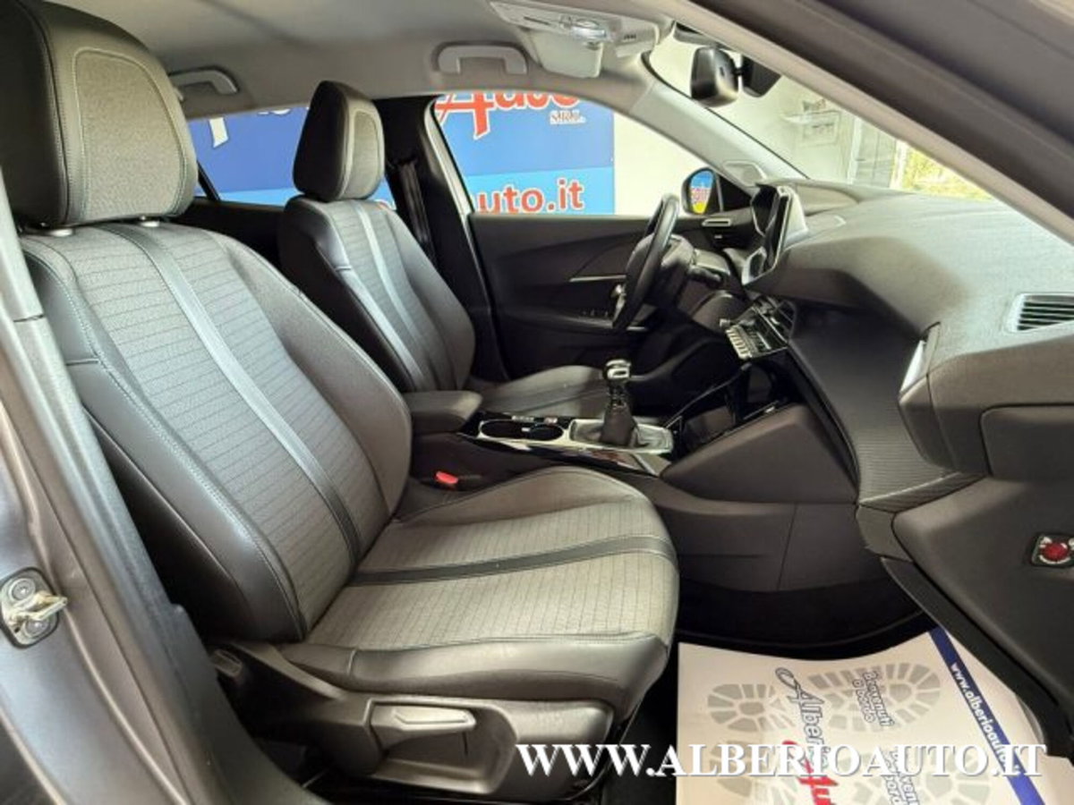 Peugeot 2008 BlueHDi 110 S&S Allure (7)
