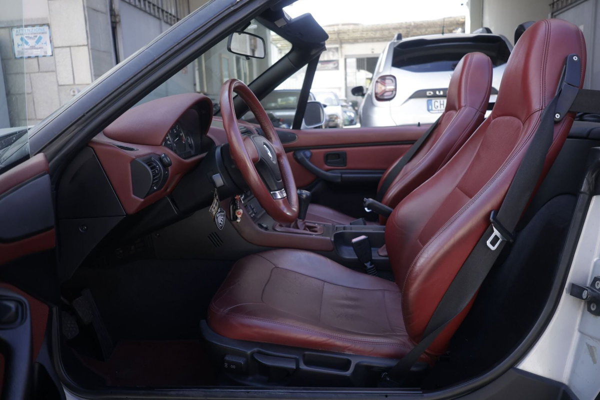 BMW Z3 Cabrio 1.9 16V cat Roadster (14)