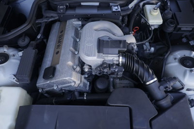 BMW Z3 Cabrio 1.9 16V cat Roadster (16)
