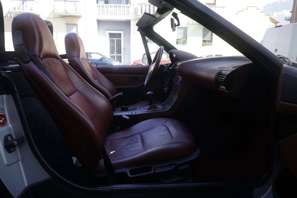 BMW Z3 Cabrio 1.9 16V cat Roadster (8)