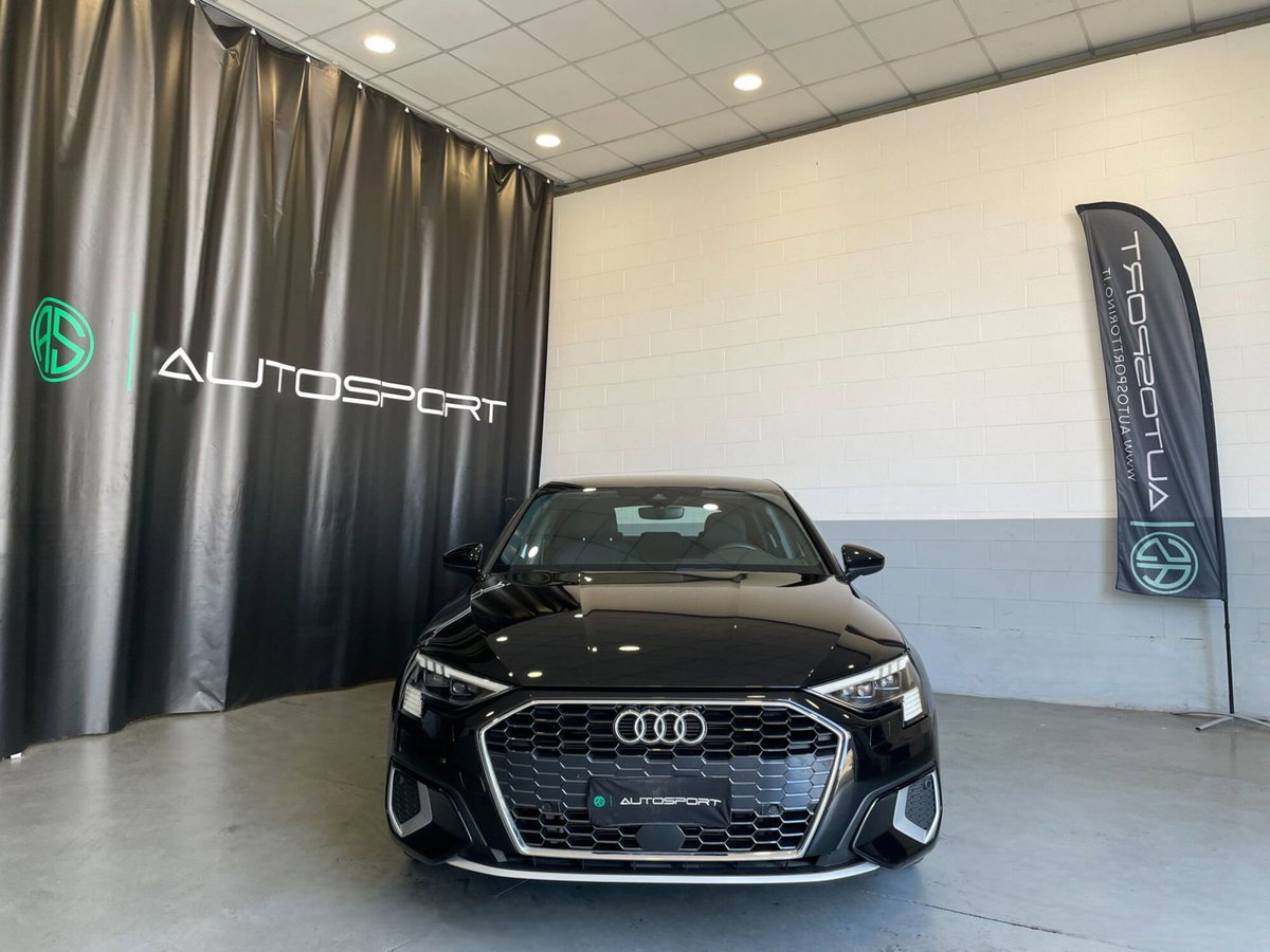 Audi A3 Sportback 35 TFSI S tronic Business Advanced (2)