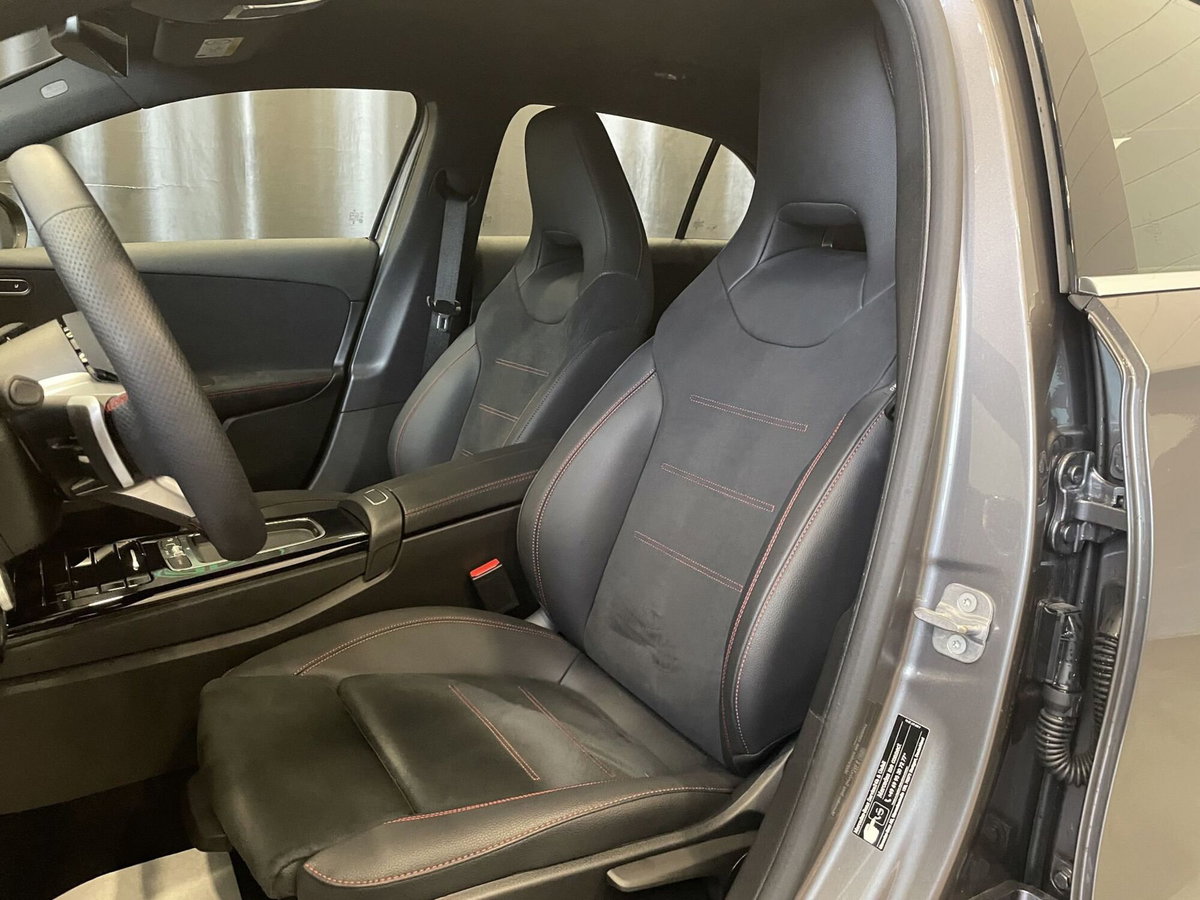 Mercedes-Benz Classe A 180 Automatic Premium (9)
