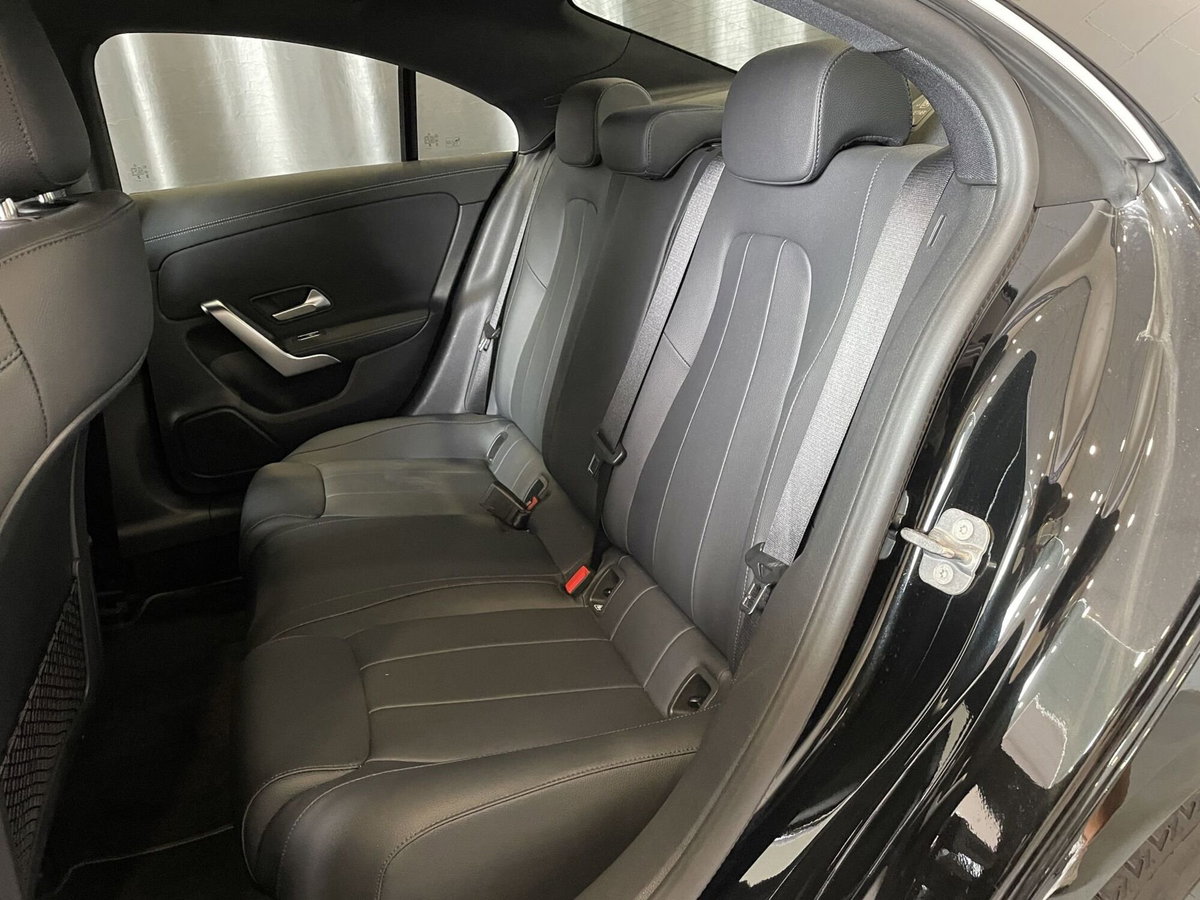 Mercedes-Benz CLA 180 Automatic Executive (9)