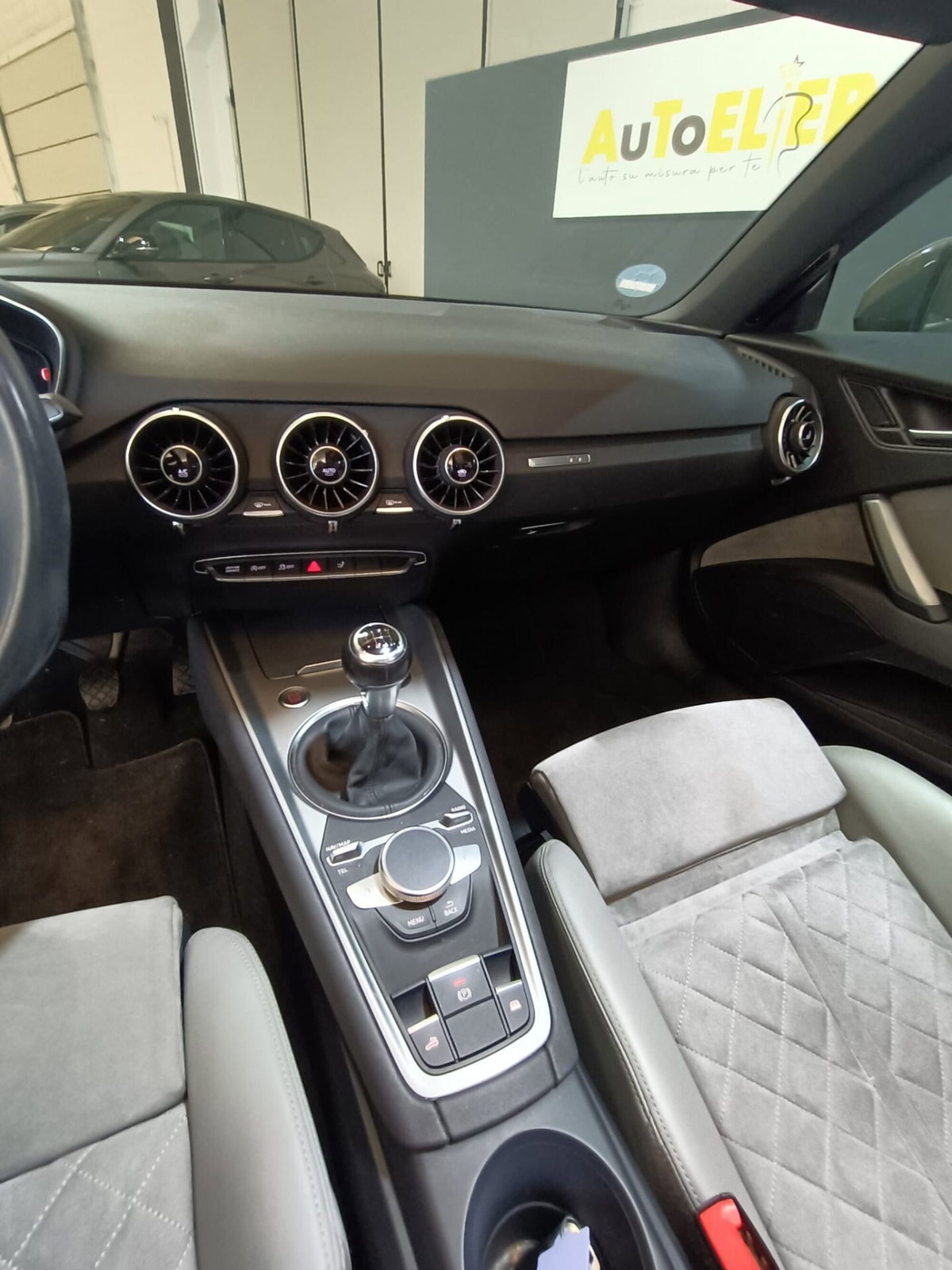 Audi TT Cabrio 1.8 TFSI (12)