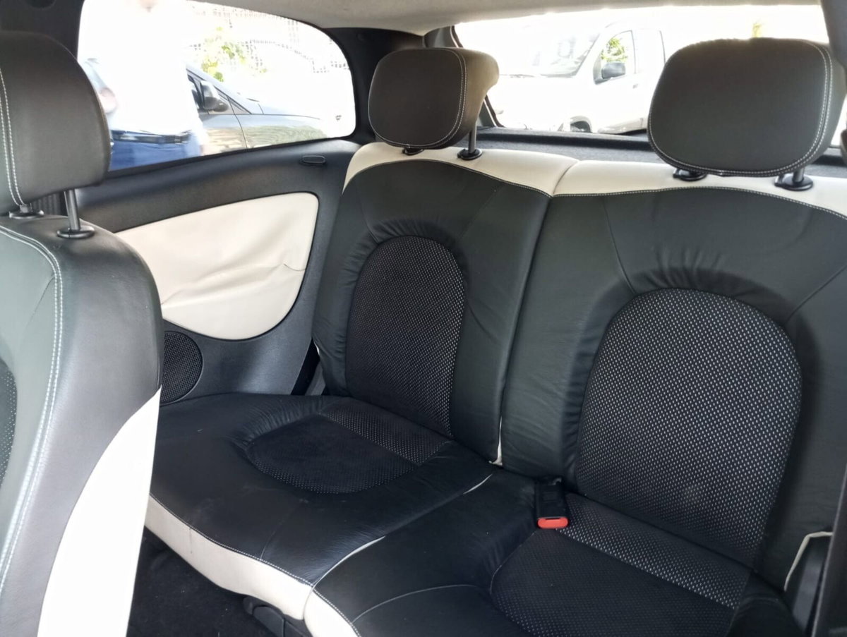 Lancia Ypsilon 1.3 MJT 90 CV Platino (11)